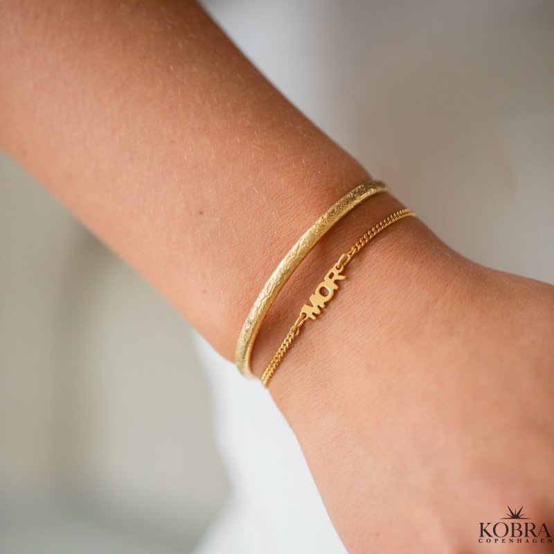 "MOR" armb�nd med 2 mm. panzerk�de i guld