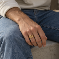 "Close To You" handgjord f�rgylld herrring med dina bokst�ver