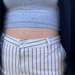 "Wilma" belly chain in silver with 10 real freshwater pearls