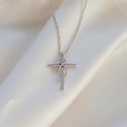 "Allana" krysskjede i s�lv med Infinity