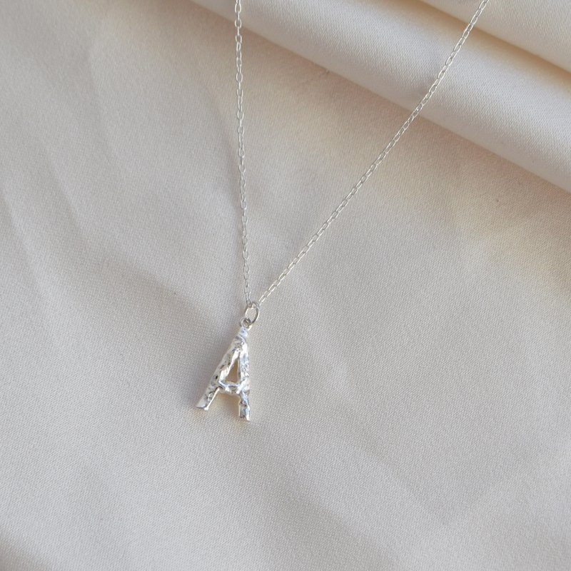 "Atlas"-kjede med brevet ditt i s�lv