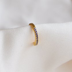 "Camille" earcuff i 18k forgylt sterlings�lv med zirkonia.