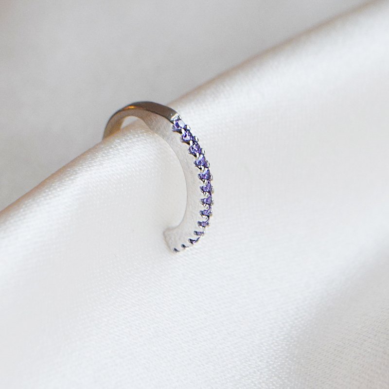 "Camille" earcuff i sterlings�lv med zirkonia.