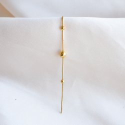 "Cayenne" earcuff / �repinne i 18k forgylt sterlings�lv med gullkuler.