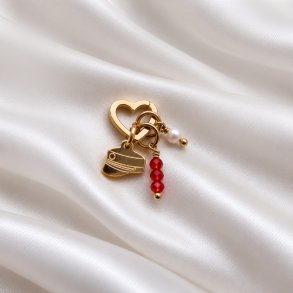 Graduation jewelry / pendant, complete with 3 charms and gold heart clasp