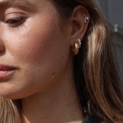 "Luna" stora chunky bågar med stenar i förgylld