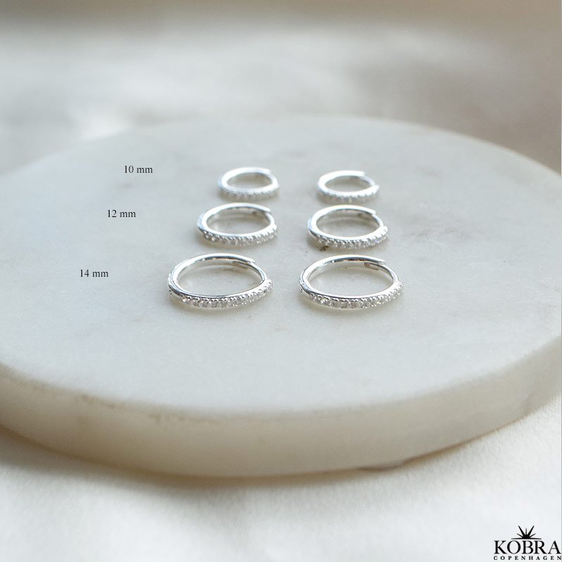 "Vera" Classic zirkonia hoops i slv - Mini, Small eller Medium