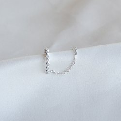 "Colleen" earcuff i sterlings�lv med kjede.