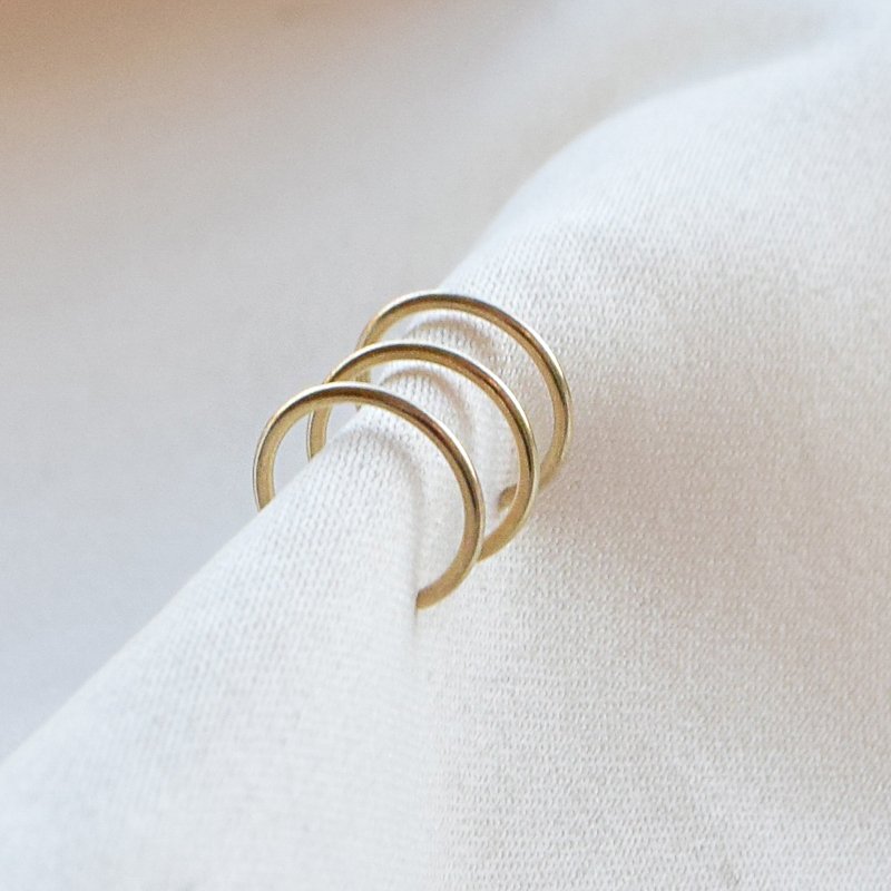 "Cora" earcuff i 18k gullbelagt sterling s�lv