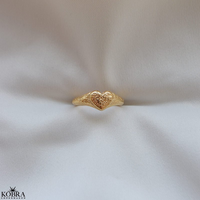 "Esther" Crushed Heart Ring i 18 karat forgyldt
