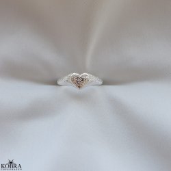 "Esther" Crushed Heart Ring i sterling slv