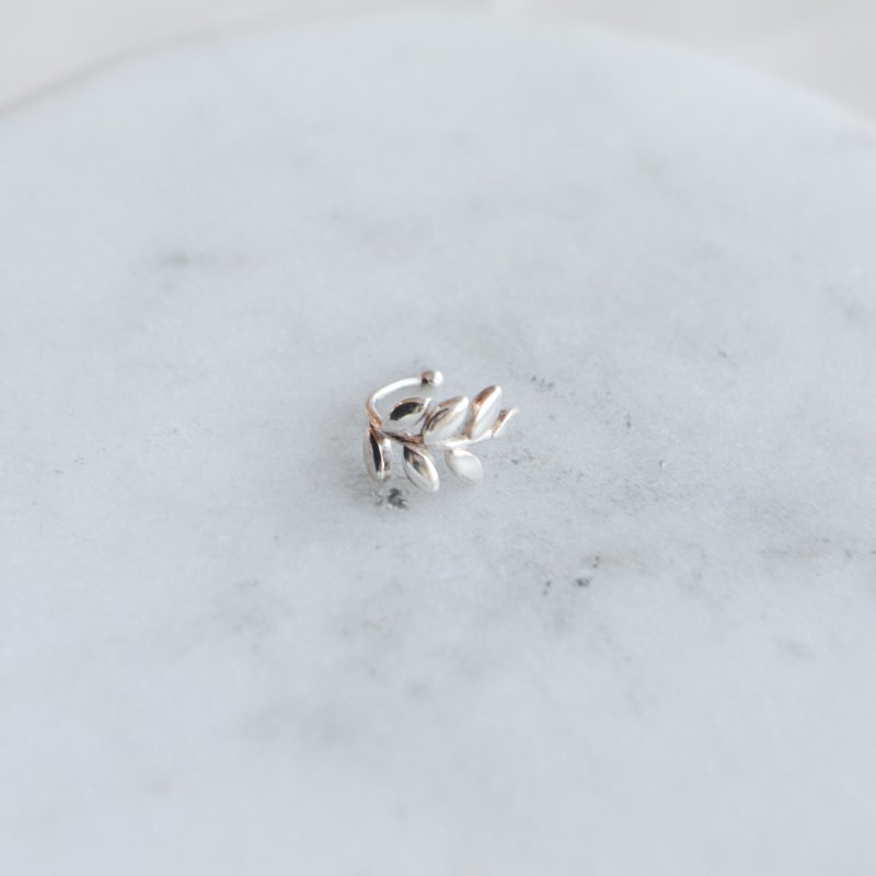 "Bloom" Silver earcuff with leaf