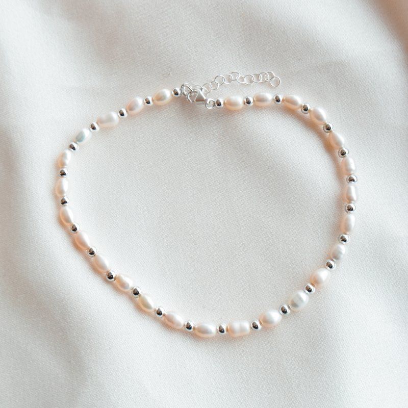 "Royal" pearl anklet with silver balls