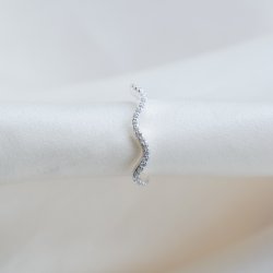 "Lake" s�lv ear climber med zirkonia sten