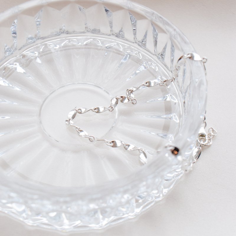 "Valli" twisted anklet in silver