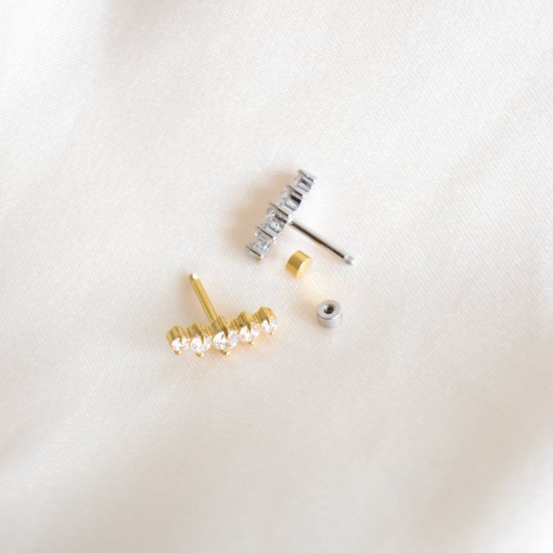 "Nola" piercing med zirkonia sten (1 stk.)