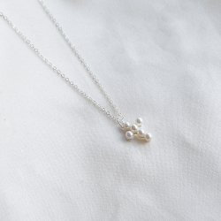 "Ethel" necklace in sterling silver with a small pearl cross