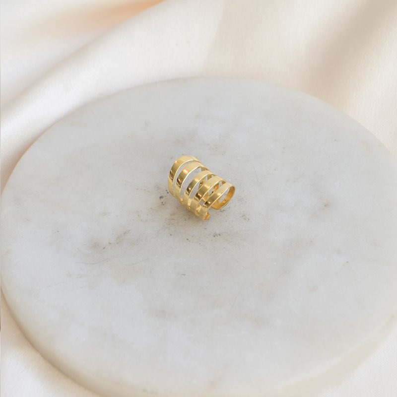 "Fay" earcuff i 18k forgylt sterlings�lv.