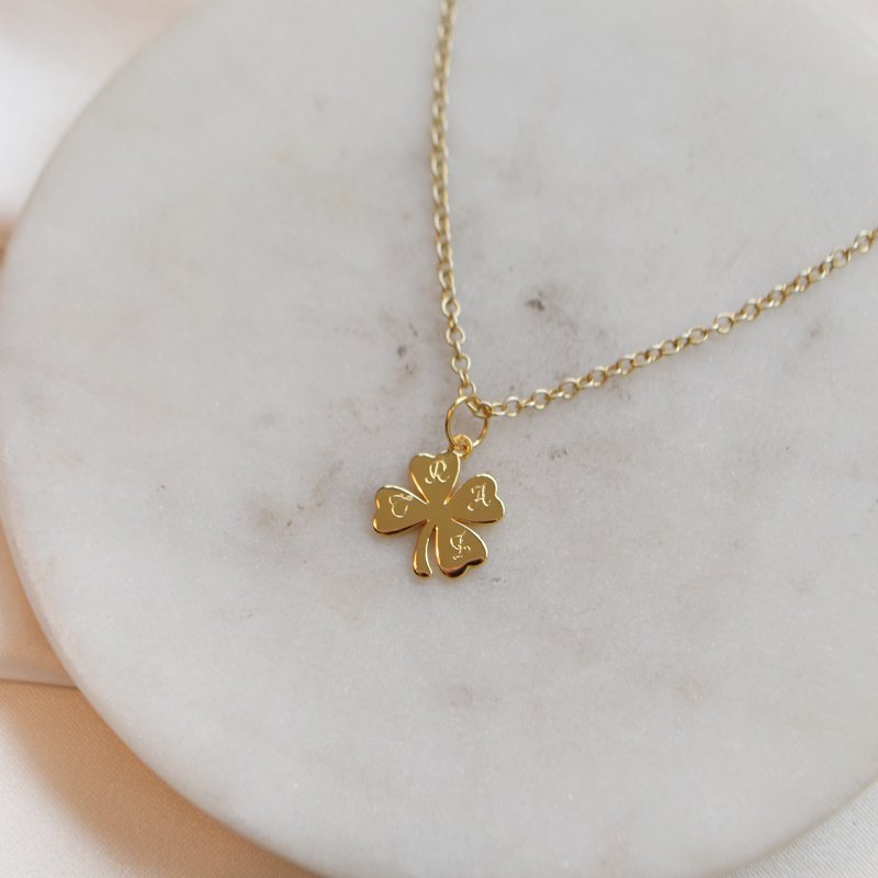 "Felicity" firkl�ver halskjede i gull med personlig gravering