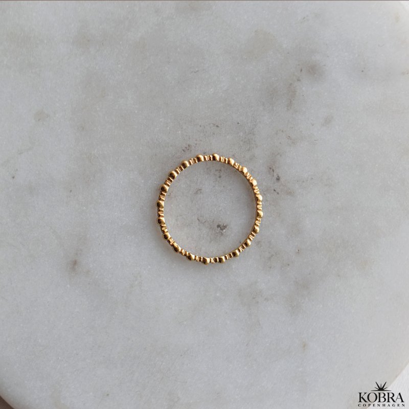 "Fie" ring in 18k gold-plated