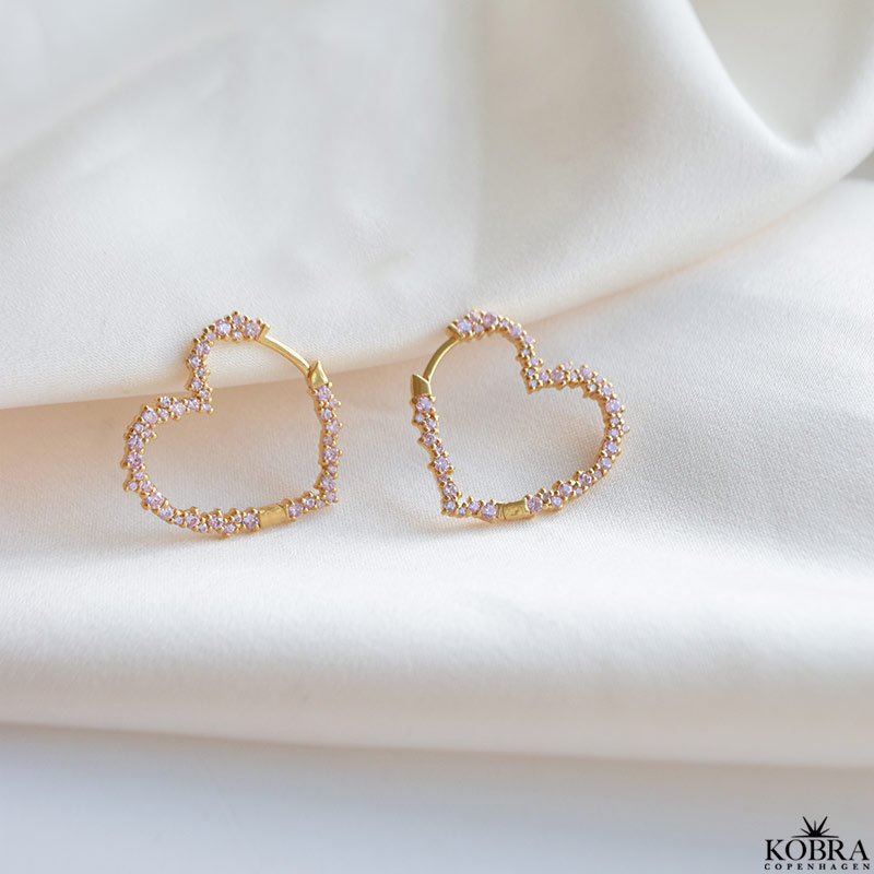 "Mikami" large gold heart earrings with pink stones