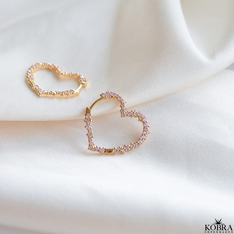 "Mikami" large gold heart earrings with pink stones