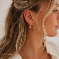"Freja" dobbelt hoops i guld (medium)