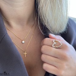 "Mikami" 18 carat gold-plated heart ring with white zirconia stones