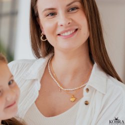 "Mikami" store guld hjerte reringe med hvide sten