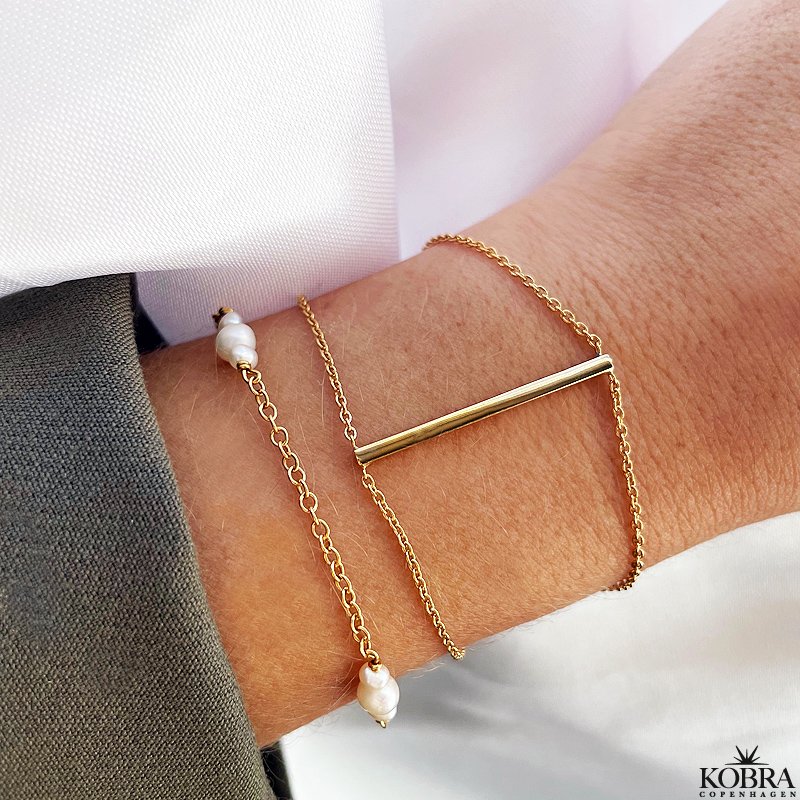 "Sia" enkelt guld armbnd med guld kder