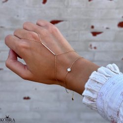 "Yasmine" 18 carat gold plated hand chain and ring