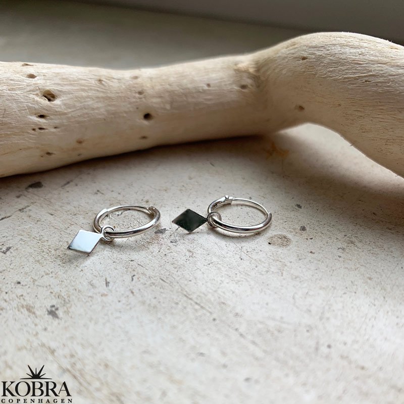 "Harlekin" small earrings with pendants in sterling silver