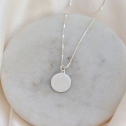 "Harmony" necklace in sterling silver with an amulet and personal engraving