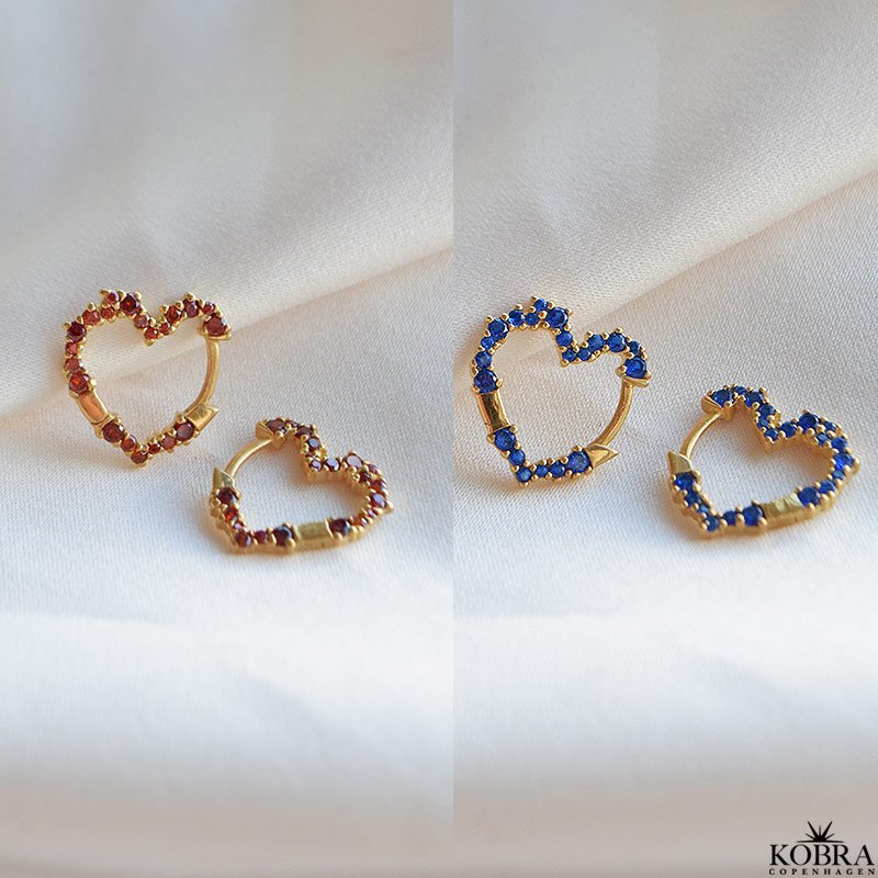 "Mikami" sm forgyldte hjerte reringe med rde eller bl sten