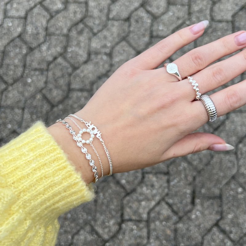 "Sicily" slv armbnd med gte ferskvandsperler