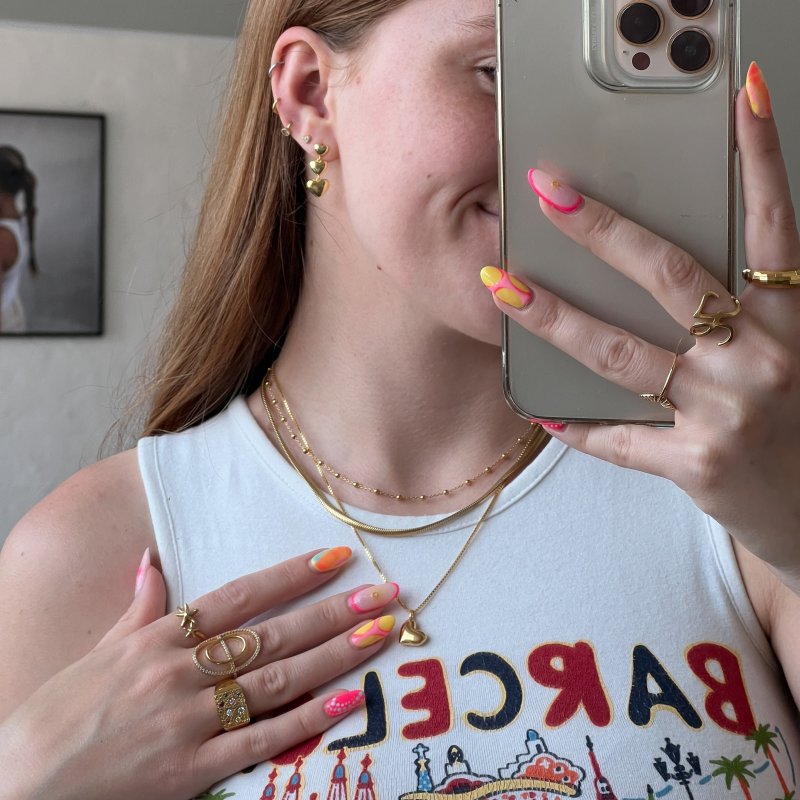 "Elske" heart-shaped locket necklace in gold