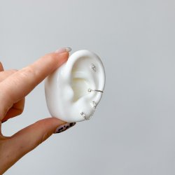"Jay" S�lv earcuff med kugledetaljer