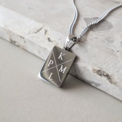 "Reign" necklace in stainless steel with cross engraving