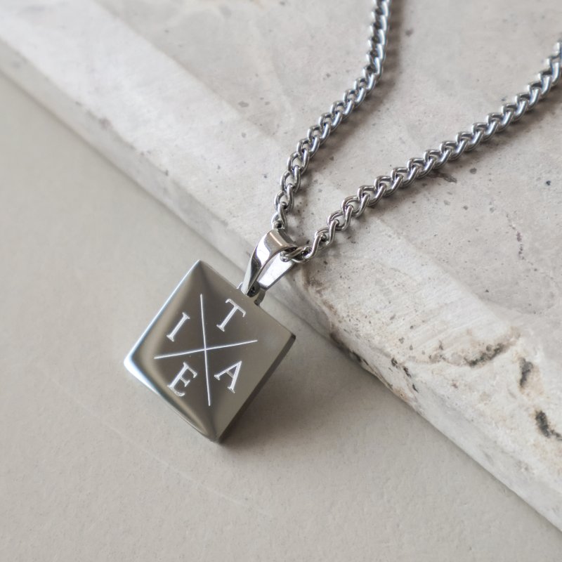 "Trend" steel necklace with cross engraving