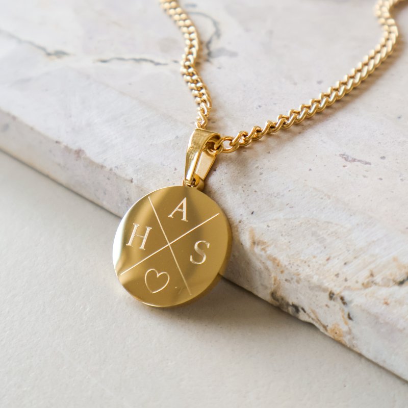 "Axton" necklace in 18K gold-plated stainless steel with cross engraving