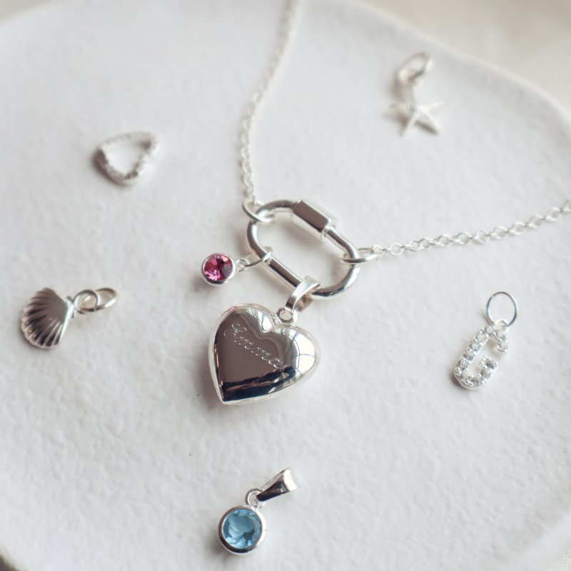 "Charm Club" silverhalsband med l�s f�r charms
