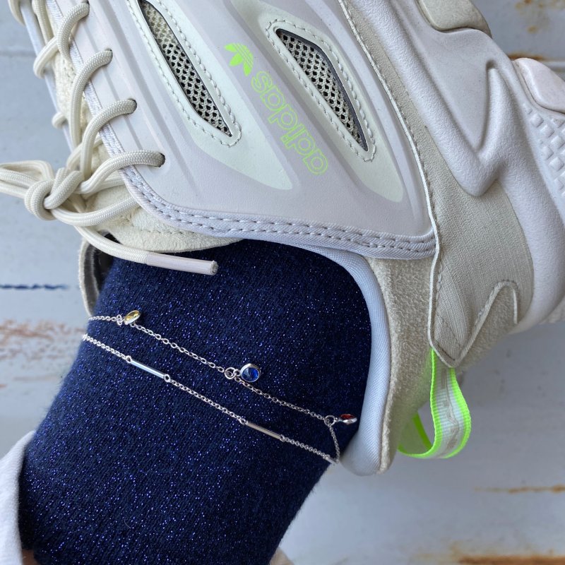 "Colorful" slv ankelkde med multifarvet glas sten