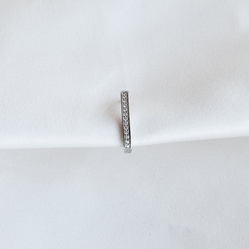 "Kati" Silver earcuff with stone