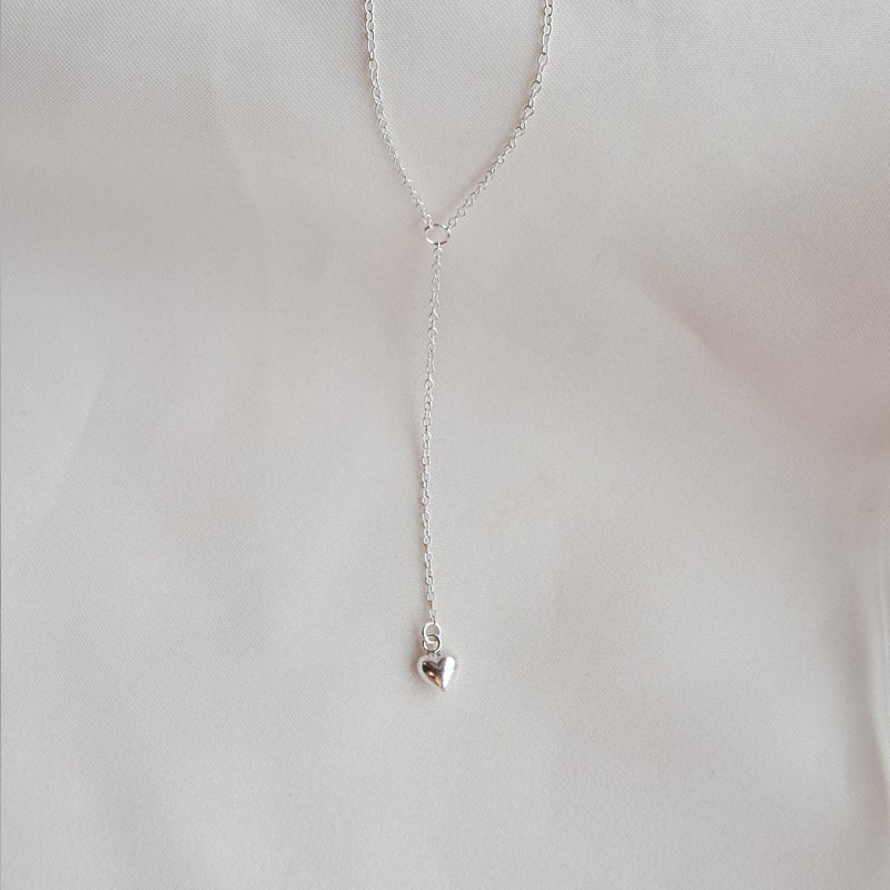 "Liva drop" necklace with heart in sterling silver