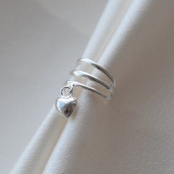 "Lumi" earcuff med hjerte i s�lv