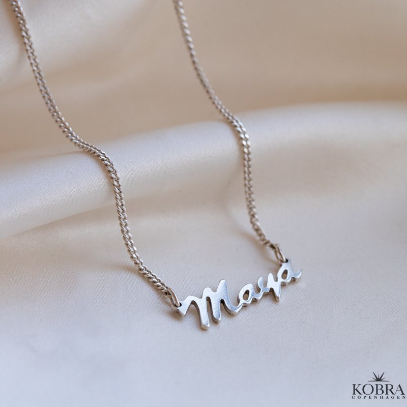 "Saga" H�ndlaget navnekjede i s�lv