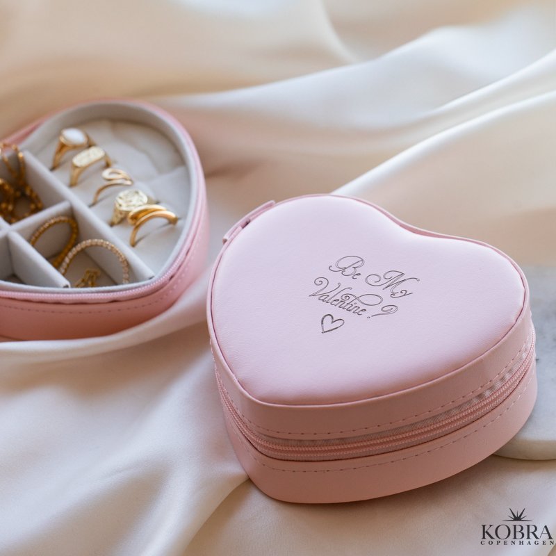 "Love Story" Personalised Heart Jewelry Case with Name � Pink Travel Jewelry Box