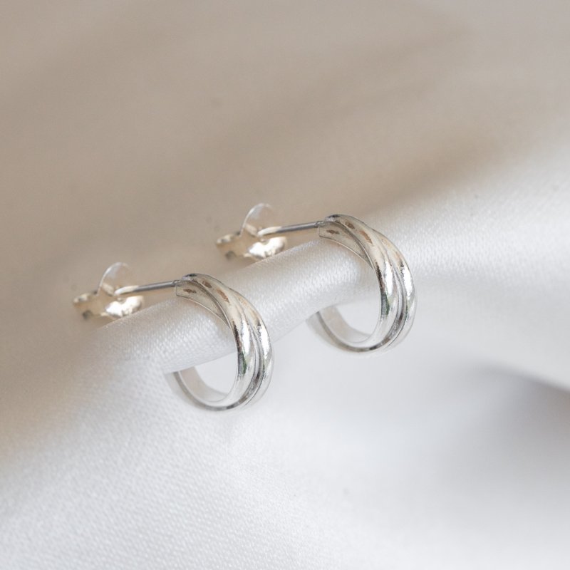 "Silvia" sm� snoede creoler i sterling s�lv
