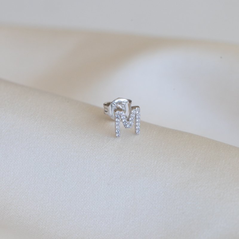 "Zoey" silver�rh�nge med bokstav och sten 1 st.