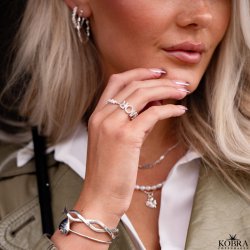 "Mor" s�lv ring med zirconia stein til mor
